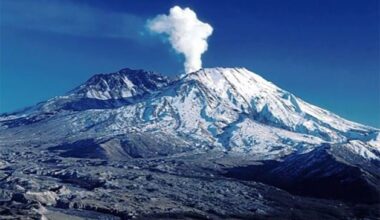 Volcano thought to be extinct for 700,000 years has woken up