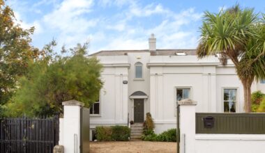 Sandymount home of Camile Thai and Gifts Direct founders for €2.45m – The Irish Times