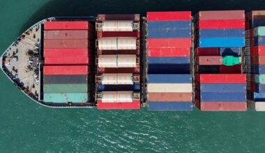 Tariffs anxiety prompts US importers to place spring orders early