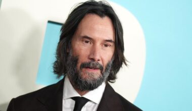 Keanu Reeves Says Manager Told Him to Change Name to 'Chuck Spadina'