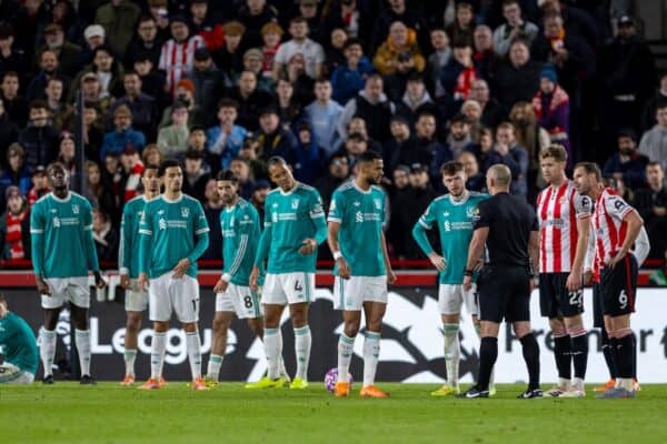 LONDON, ENGLAND - Saturday, October 24, 2025: Liverpool and Brentford players awaiting for VAR check during the FA Premier League match between Brentford FC and Liverpool FC at the Brentford Community Stadium. (Photo by David Rawcliffe/Propaganda)