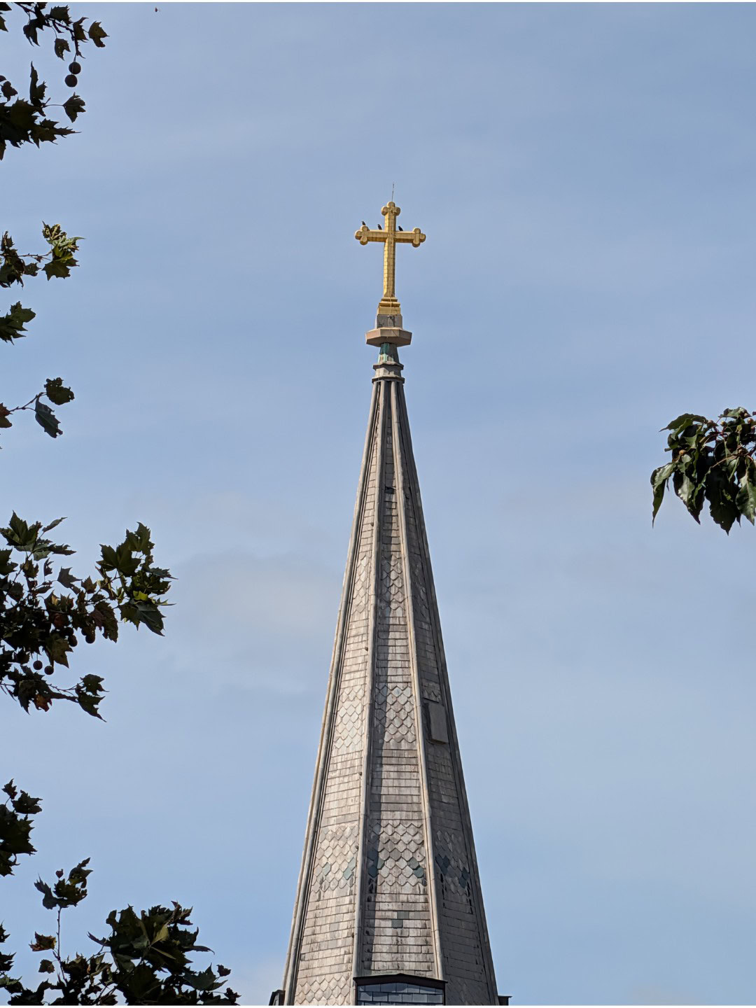 Pixel 10 Pro 10x church