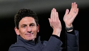Hair, flair and long throw-ins – the extraordinary rise of Keith Andrews at the Brentford helm
