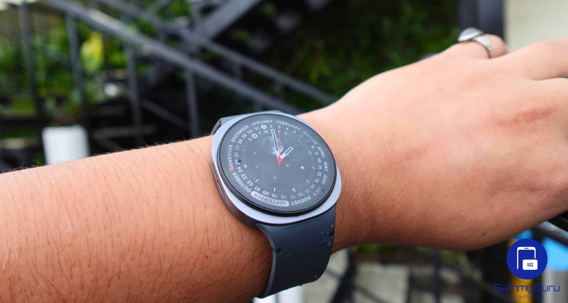 DEAL: Galaxy Watch 8 Hits All-Time Low Price and Comes with a Free Band