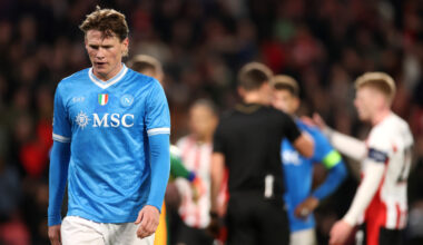 EINDHOVEN, NETHERLANDS - OCTOBER 21: Scott McTominay of Napoli looks dejected during the UEFA Champions League 2025/26 League Phase MD3 match between PSV Eindhoven and SSC Napoli at PSV Stadion on October 21, 2025 in Eindhoven, Netherlands. (Photo by Dean Mouhtaropoulos/Getty Images)
