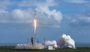 SpaceX launches 28 Starlink satellites from Florida