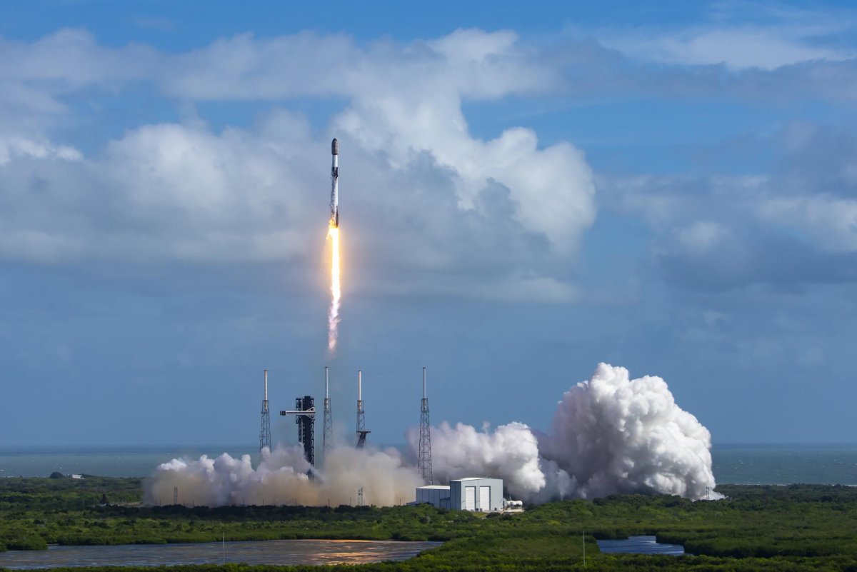 SpaceX launches 28 Starlink satellites from Florida