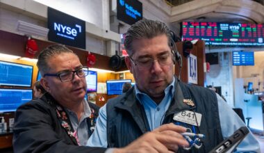 European shares close at record high as healthcare outperforms – The Irish Times