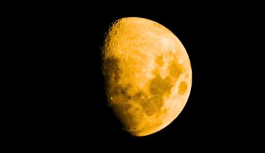 Today's Moon Phase: October 1, 2025