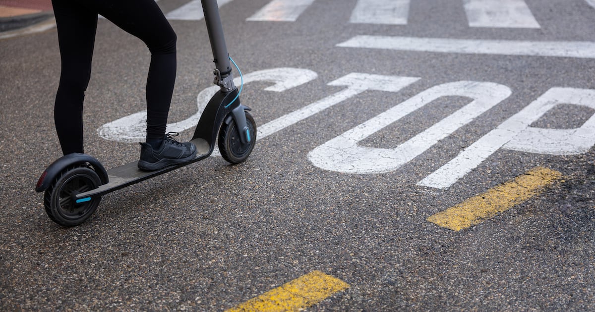 Doctors call for regulations as e-scooter injuries present ‘growing challenge to healthcare’ – The Irish Times
