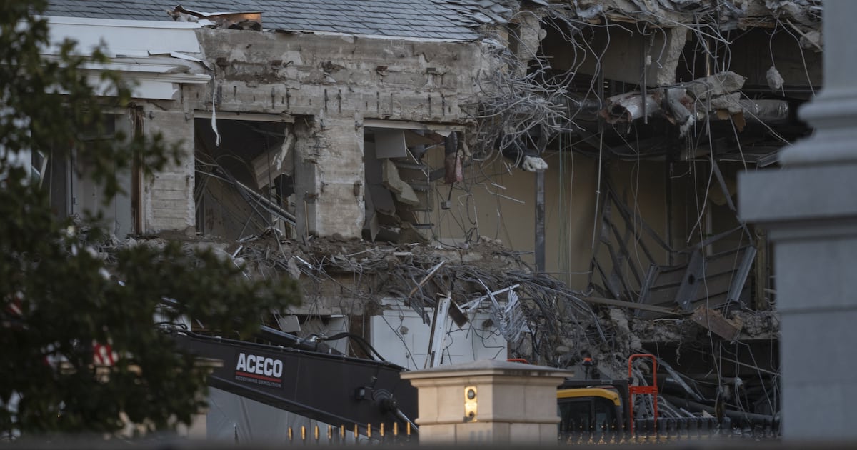 White House’s East Wing partially demolished as work begins on Trump’s $250m ballroom – The Irish Times