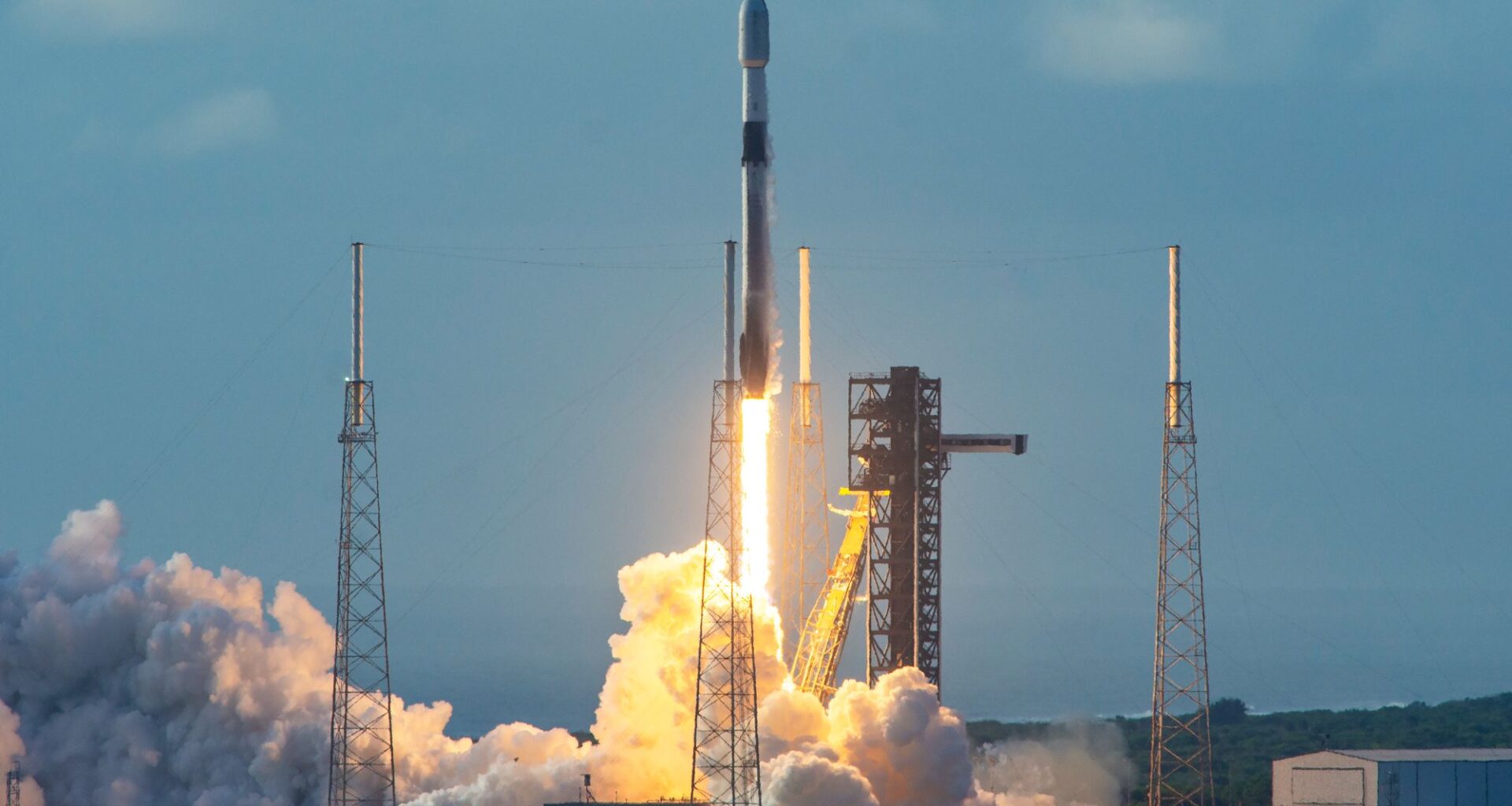 Watch SpaceX launch its 10,000th Starlink satellite to orbit today on rocket's record-breaking 31st flight