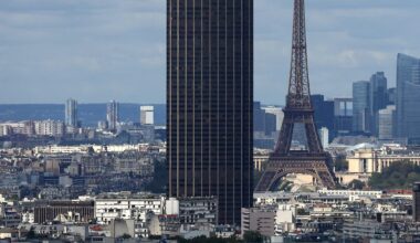 Euro zone business activity growth accelerates as demand jumps, PMI shows