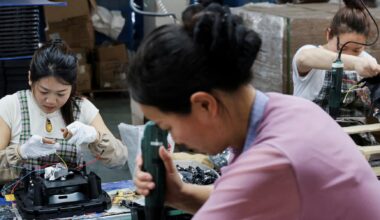 China factory activity stumbles as export orders dry up