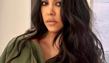 Why Kourtney Kardashian Left Family Group Chat