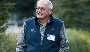 Billionaire John Malone to step down as chair of media and telecoms empire