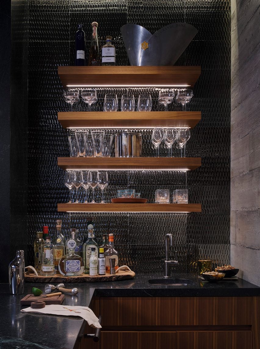 Pocket bar in the home