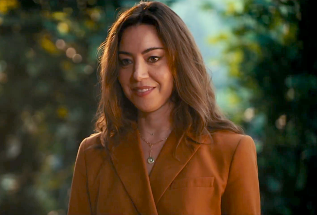 'SNL' Aubrey Plaza 'The Hunting Wives' Season 2 Video