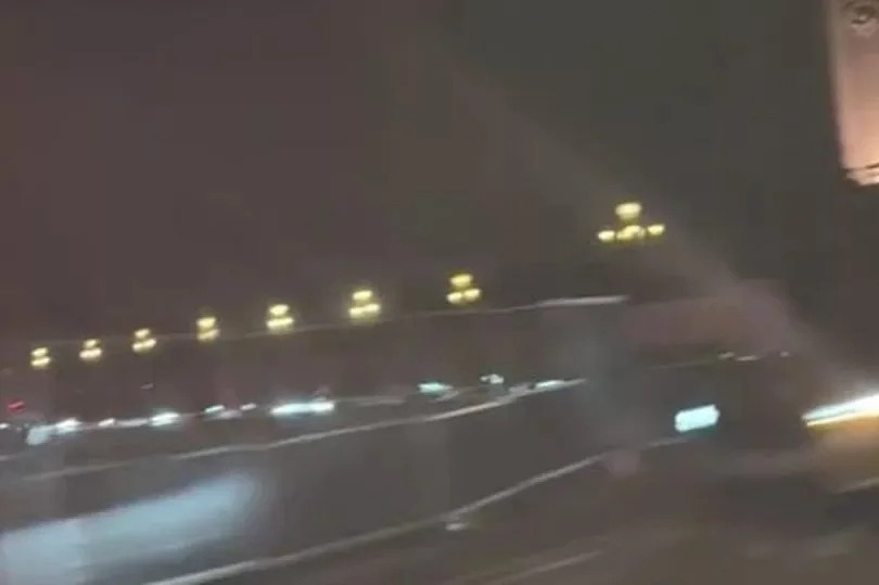 Meghan Markle Paris video Pont de l’Alma