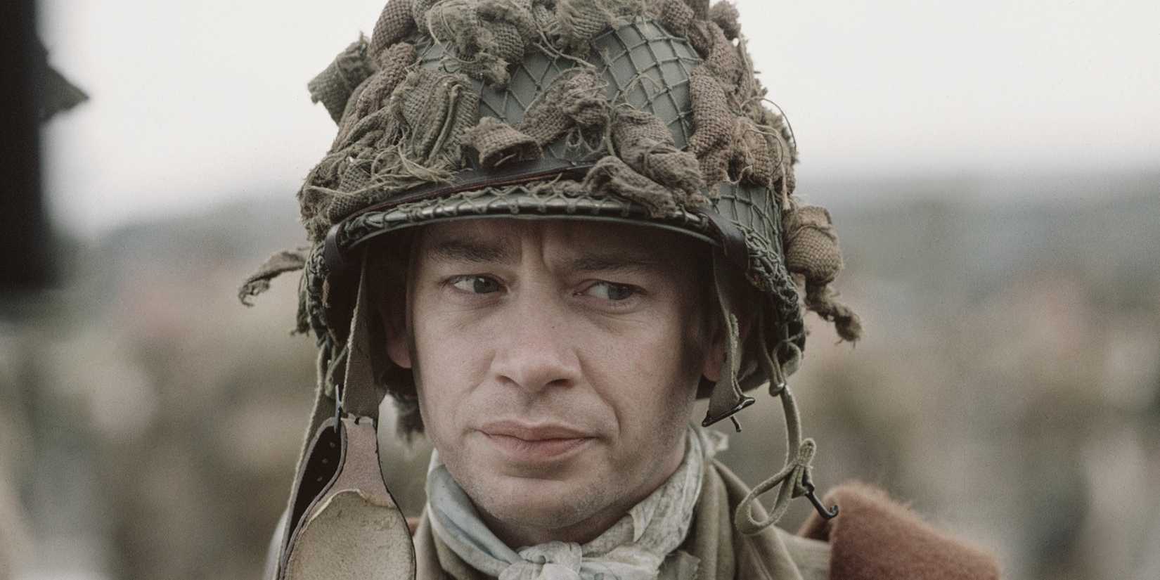 Dexter Fletcher in Band of Brothers