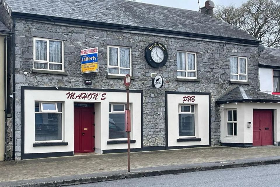 Mahon's Bar Ballymoe