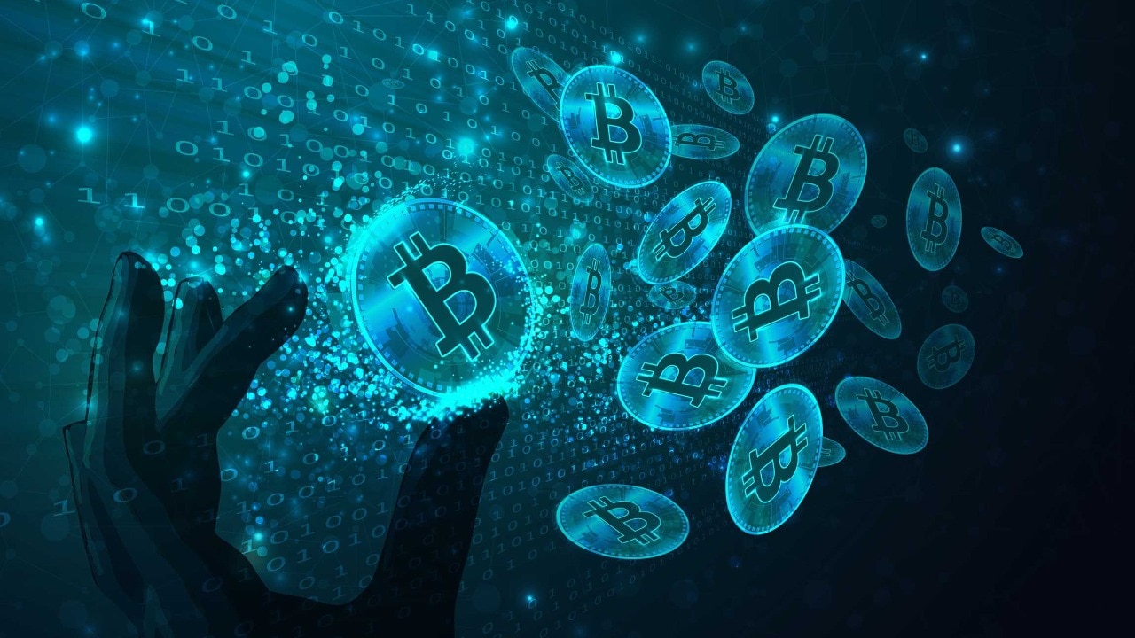 Bitcoin slips again. 3 reasons why the crypto market is down