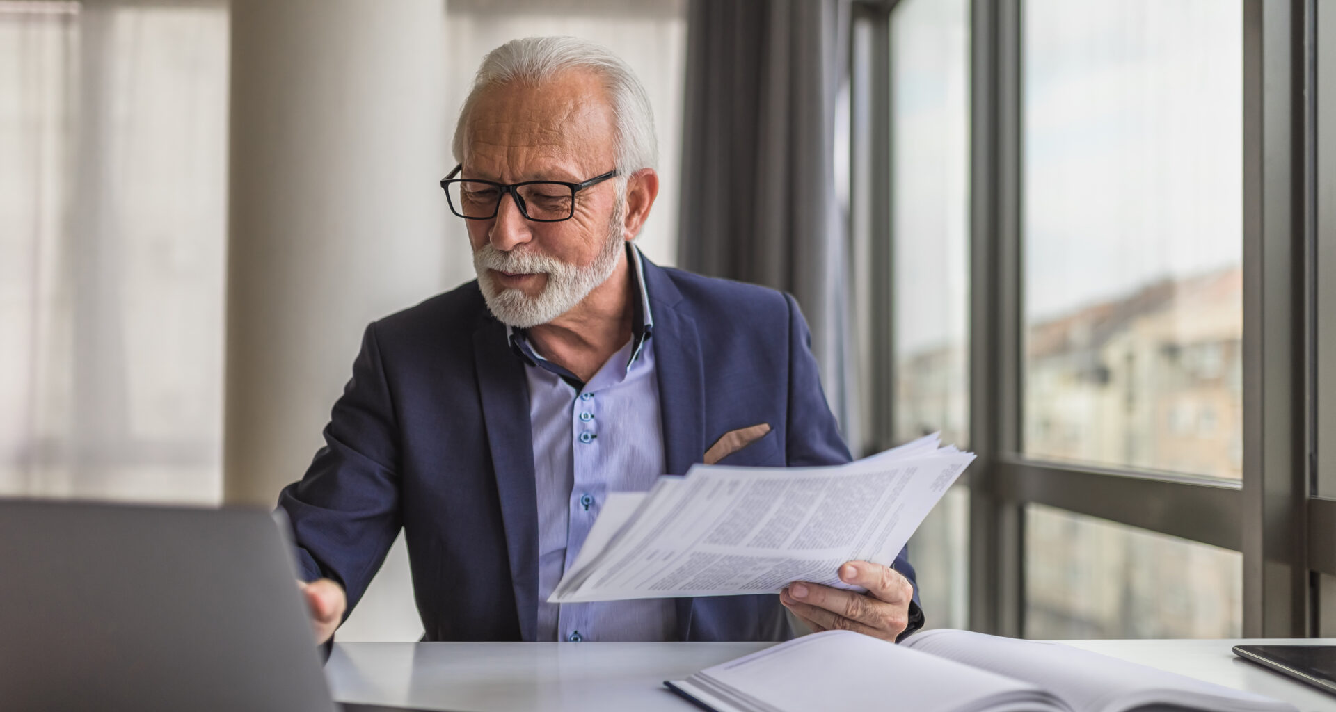 Billionaires Are Piling Into a Quantum Computing Stock That Gained Over 3,700% in the Past Year