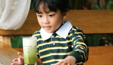How much caffeine is there in strawberry matcha? Is it okay to let your kid enjoy these trendy drinks?