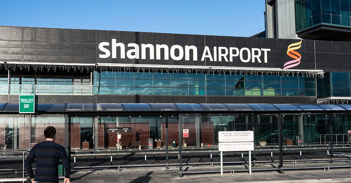 Cargo door issue forces plane to return to Shannon Airport