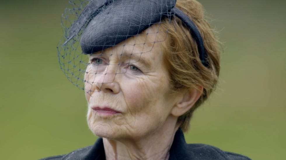 celia imrie celebrity traitors