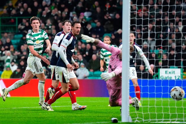 Johnny Kenny on the double as Martin O’Neill celebrates Celtic return with thumping victory