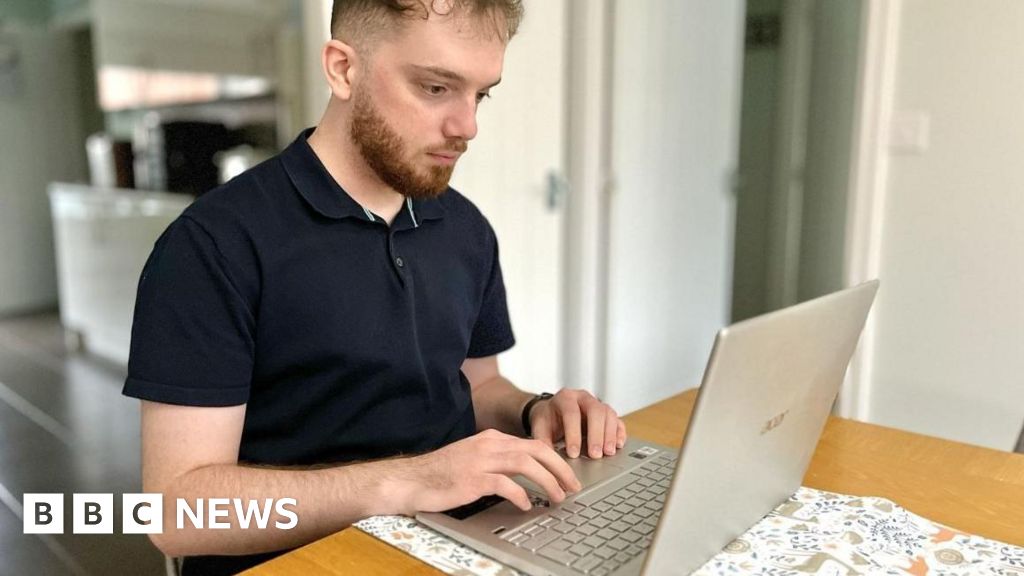 Man applies for 80 jobs in two months with no success