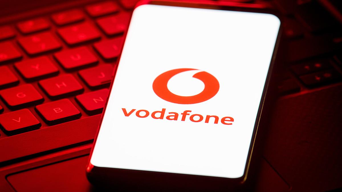 Thousands of Vodafone customers hit by internet outage