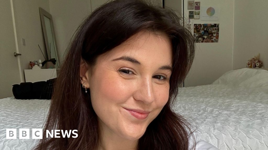 Why I got rid of my smartphone for a 'digital detox'