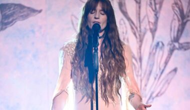 Florence and the Machine Perform Cover of Lady Gaga's 'Abracadabra'