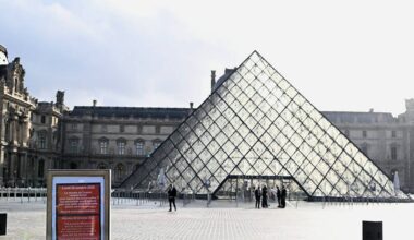 French culture minister says Louvre security worked during jewel heist