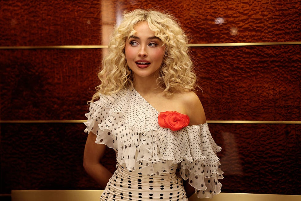 saturday night live episode 1887 pictured: host and musical guest sabrina carpenter during promos on tuesday, october 14, 2025 (photo by: rosalind oconnor/nbc via getty images)