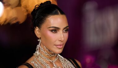 Kim Kardashian reveals she had an aneurysm in the new season of ‘The Kardashians’
