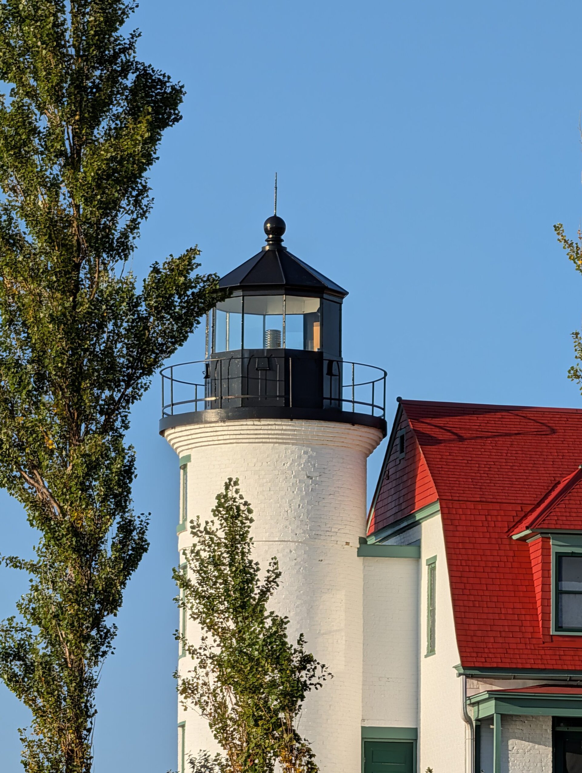 A photo of a lighthouse, taken with the Pixel 10 Pro.