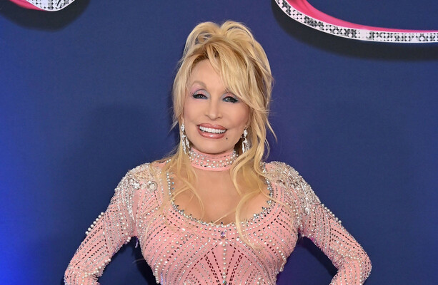 'She hasn't been feeling her best': Dolly Parton's sister asks fans for prayers amid health issues - The Journal