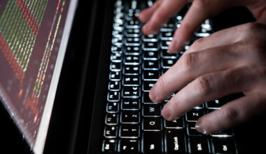 Man and woman arrested in Co Mayo as part of investigation into criminal activity on ‘Dark web’ - The Journal