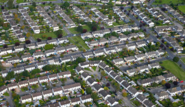 Houses now selling for eight times average earnings, according to report - The Journal