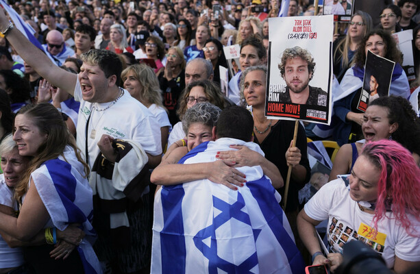 Israel receives seven hostages released by Hamas as part of ceasefire agreement - The Journal