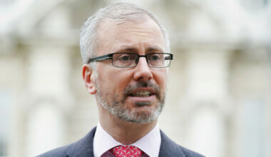 Former minister calls plan to pay asylum seekers more to return home 'window dressing'
