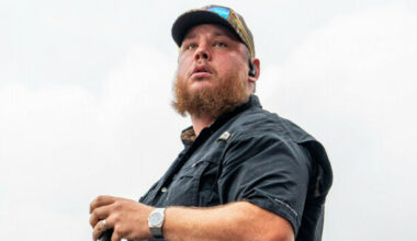 Luke Combs will play two Slane Castle gigs next year, following in the footsteps of U2 - The Journal