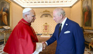 Ian Paisley’s son calls for King Charles to abdicate after he prays with Pope Leo in Sistine Chapel - The Journal