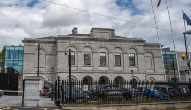 Drug smuggler claims that pilot was unaware of €8m cocaine load flown from France to Longford