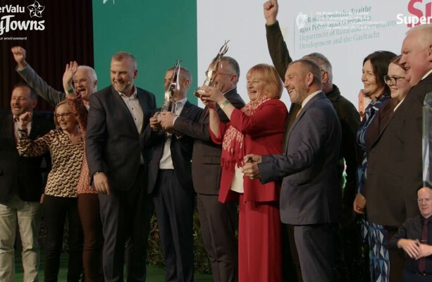 Carrick-on-Shannon in Co Leitrim named Ireland’s Tidiest Town for 2025 - The Journal