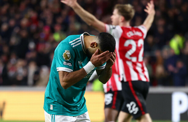 Liverpool’s Premier League title defence in tatters after defeat at Brentford