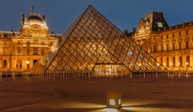 Two men arrested by French police over brazen Louvre heist - The Journal